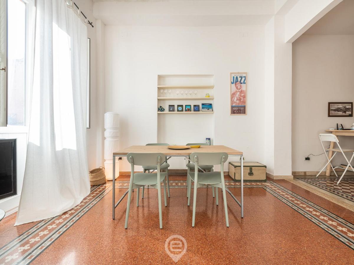 Mirabel Apartment - Wonderful Flat In City Center カリアリ エクステリア 写真
