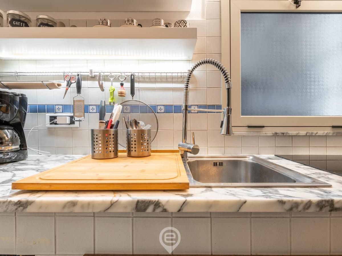 Mirabel Apartment - Wonderful Flat In City Center カリアリ エクステリア 写真